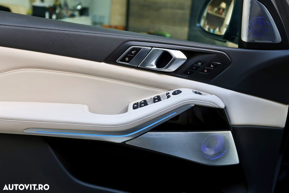 BMW X5 xDrive45e - 13