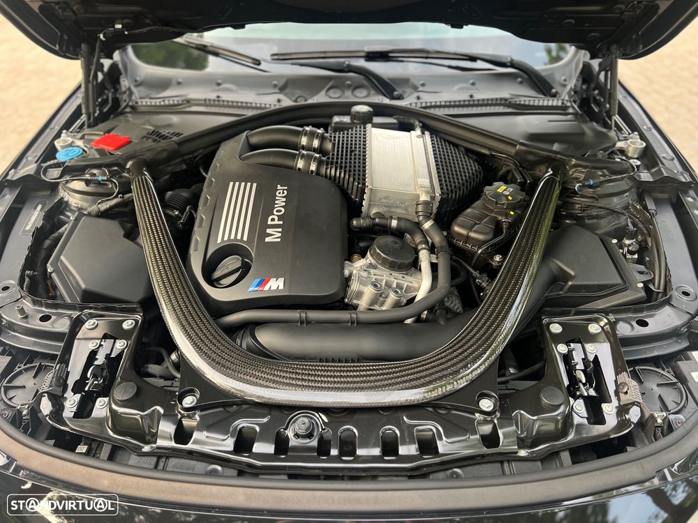 BMW M4 Coupe DKG - 25