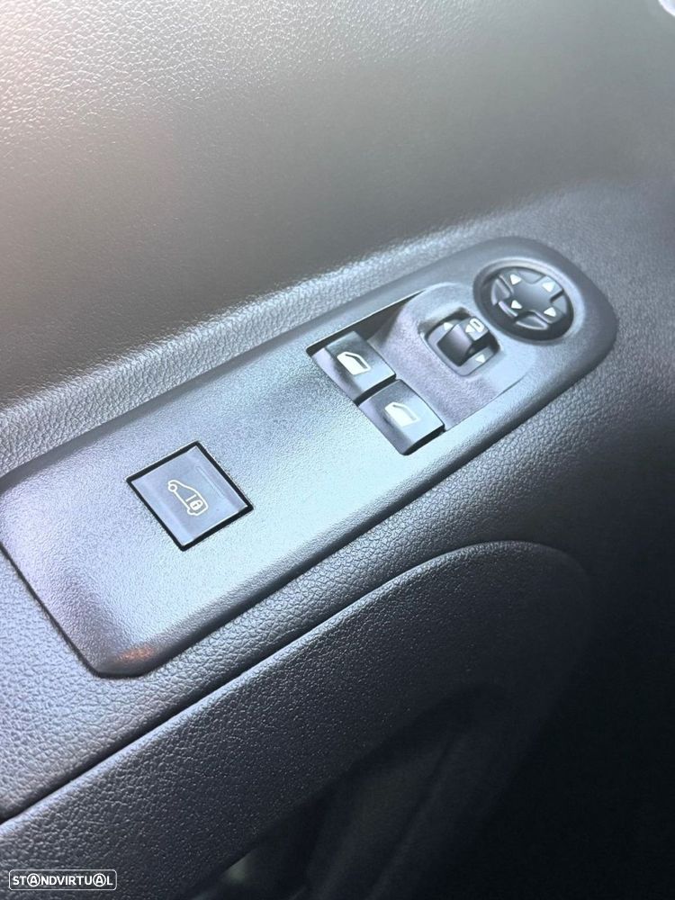 Peugeot Partner 1.5 BlueHDi Standard EAT8 - 13