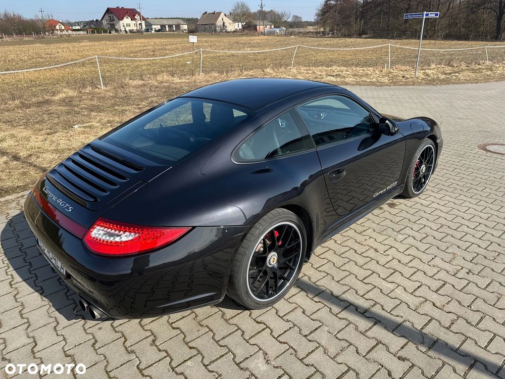 Porsche 911 Carrera 4 GTS PDK - 19