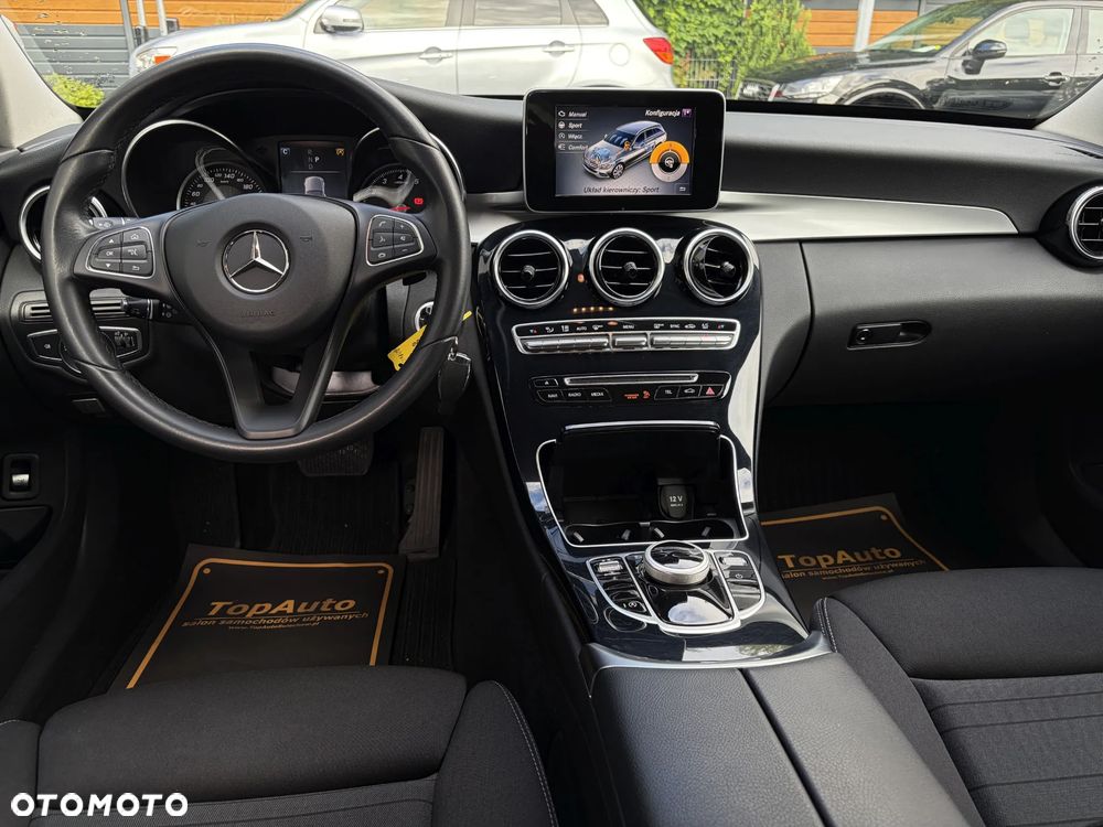 Mercedes-Benz Klasa C 200 9G-TRONIC - 37