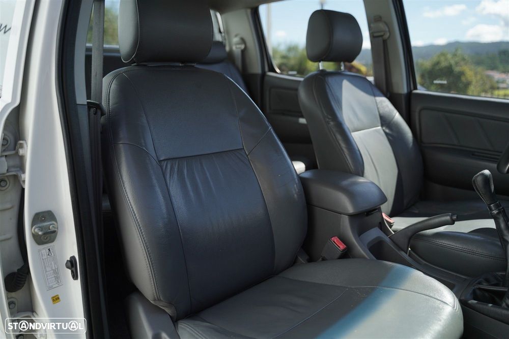 Toyota Hilux 3.0 D-4D 4WD CD Tracker - 28