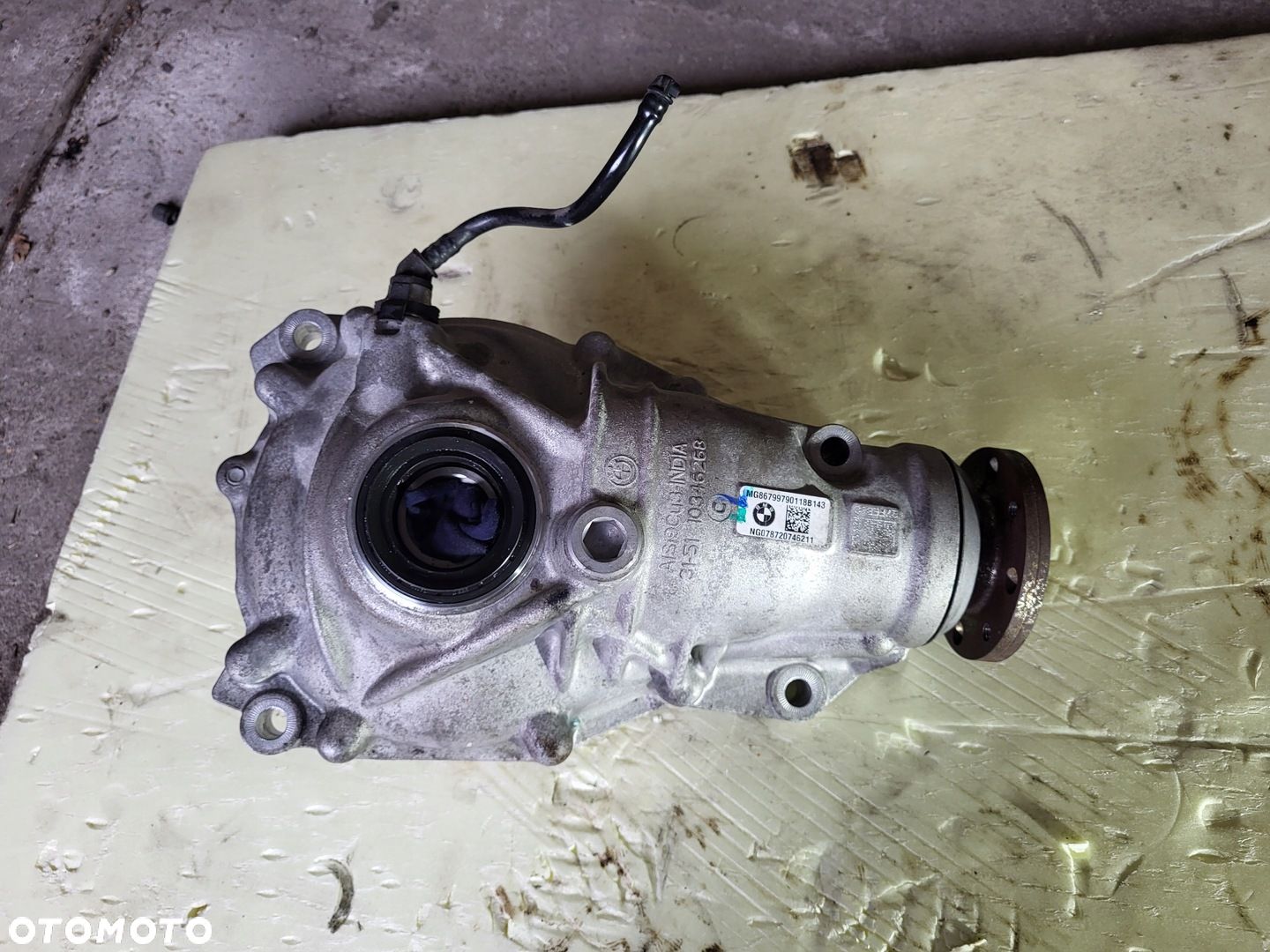 BMW X3 X4 G01 G02 REDUKTOR SKRZYNI X-DRIVE PRZÓD 8679979 - 1