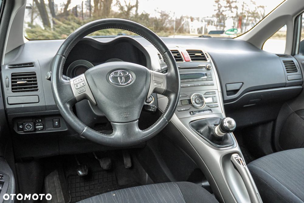 Toyota Auris - 9