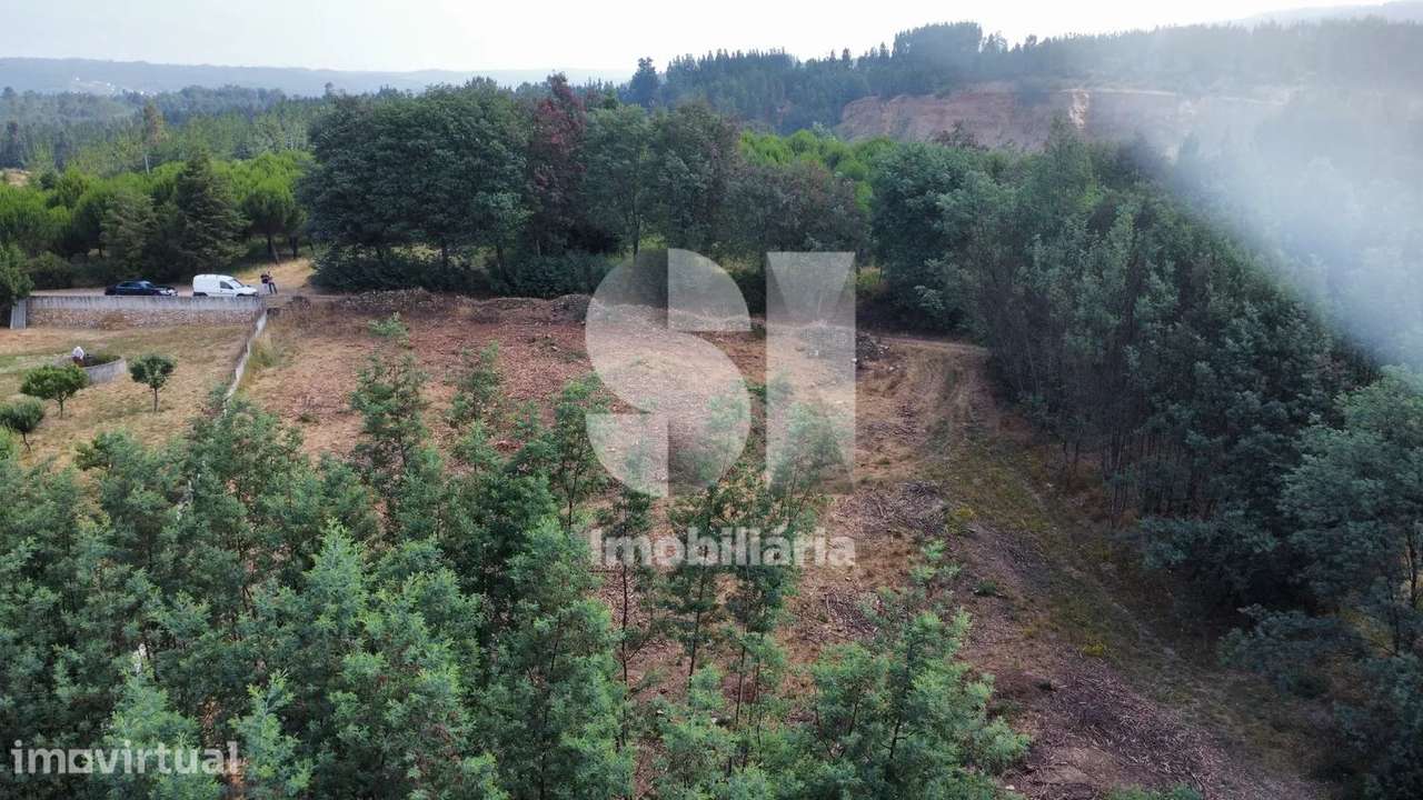 TERRENO PARA CONSTRUÇÃO - Grande imagem: 4/21