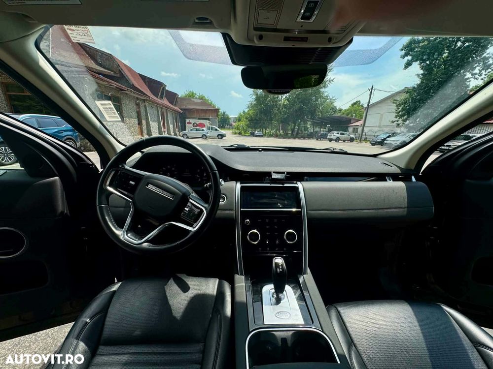 Land Rover Discovery Sport - 8
