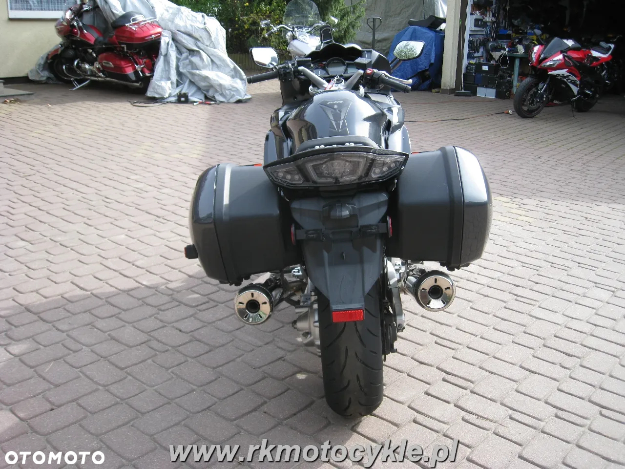 Yamaha FJR - 4