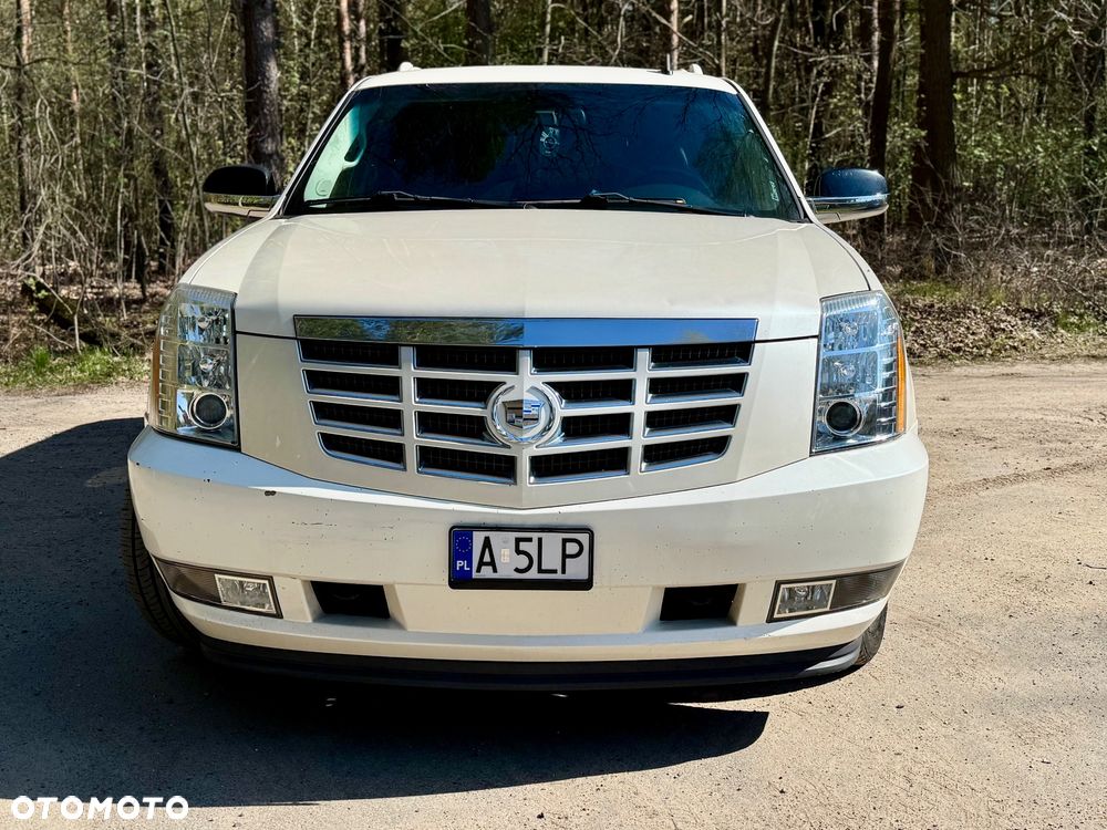 Cadillac Escalade 6.2 V8 Sport Luxury - 2