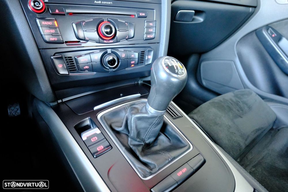 Audi A4 2.0 TDI exclusive - 21