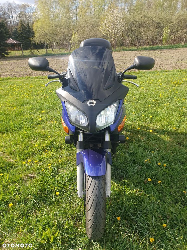 Honda CBF - 1