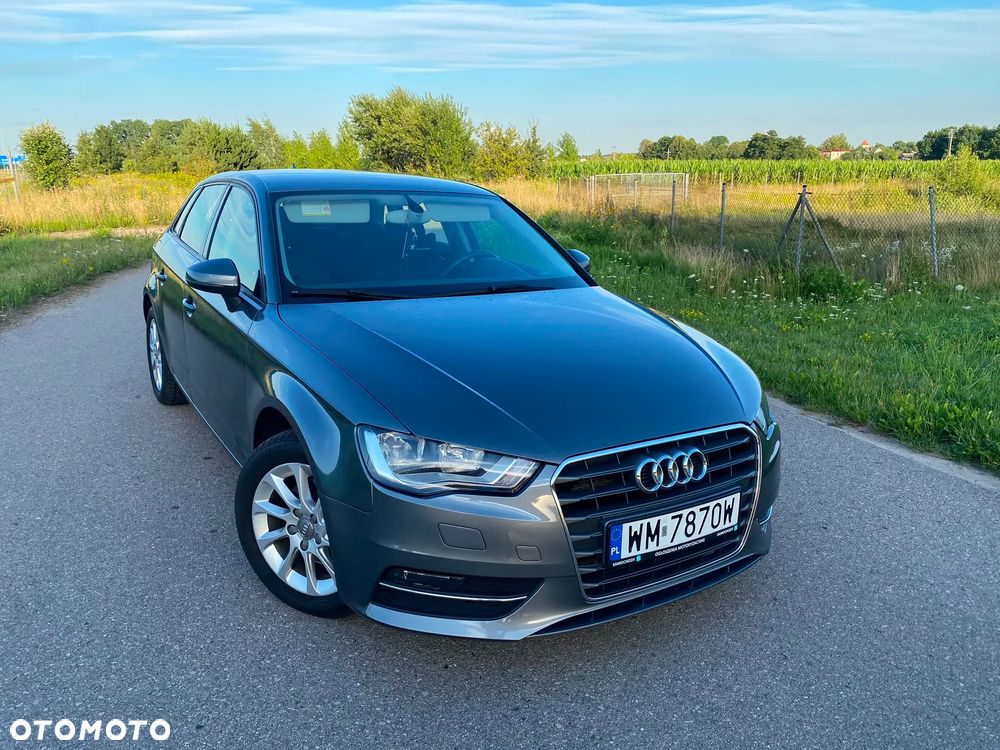 Audi A3 Sportback 1.6 TDI Ambiente - 14