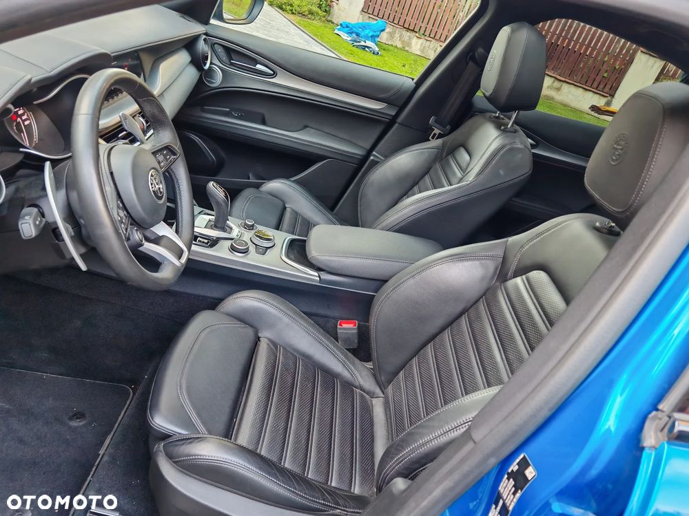 Alfa Romeo Stelvio 2.0 Turbo Veloce Q4 - 9