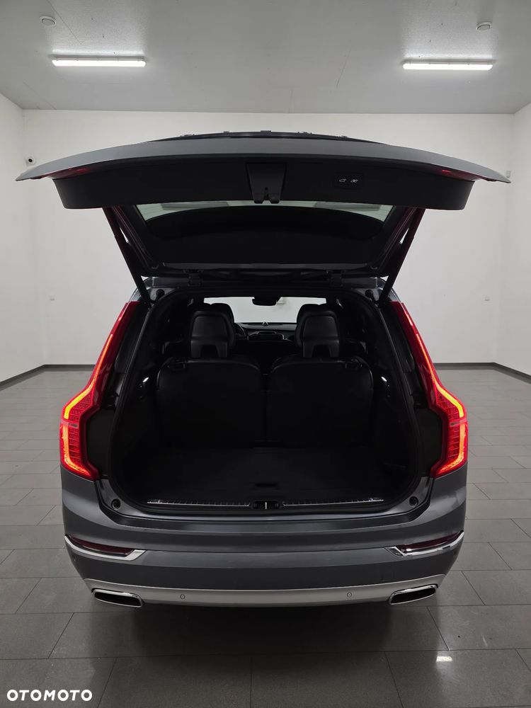 Volvo XC 90 D5 AWD R-Design - 40