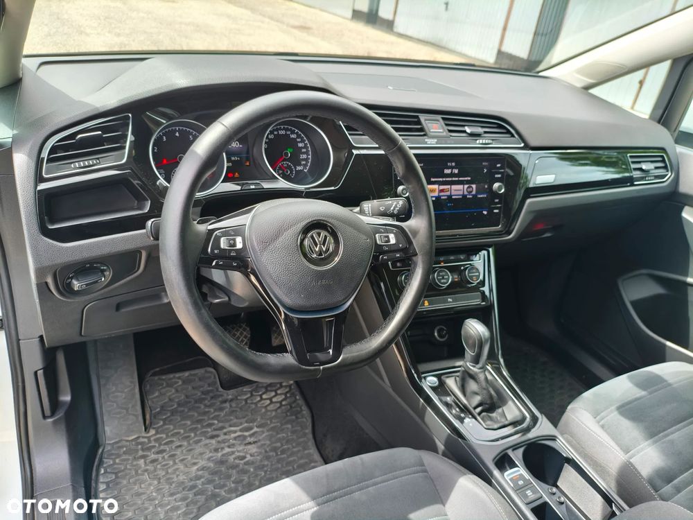 Volkswagen Touran 1.8 TSI BMT Highline DSG - 9
