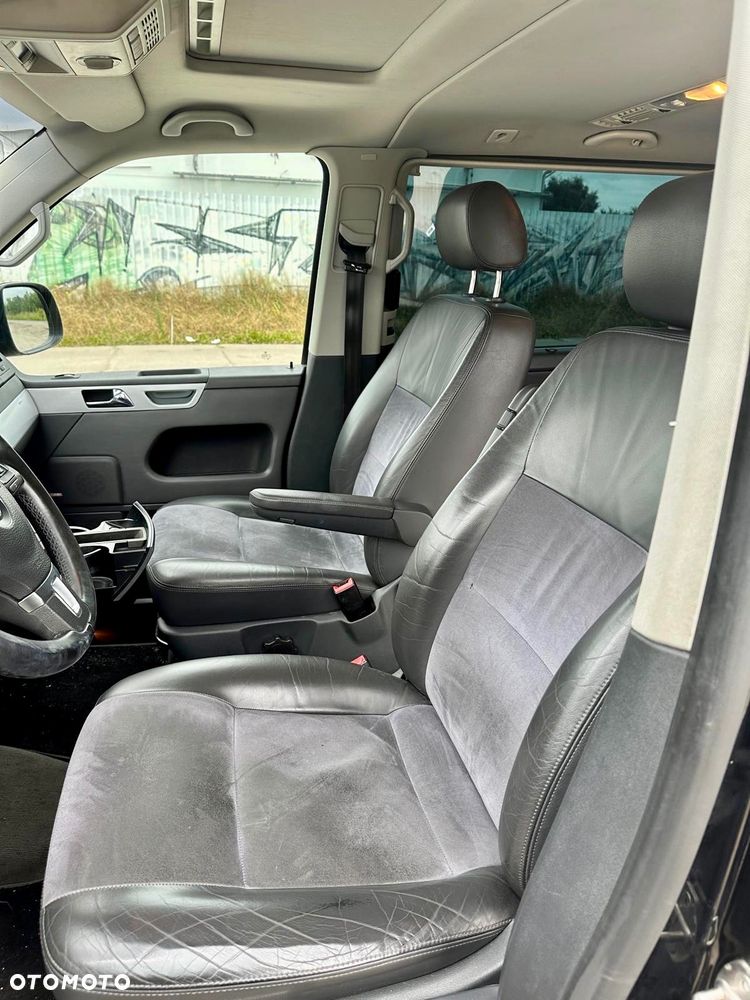 Volkswagen Multivan - 12