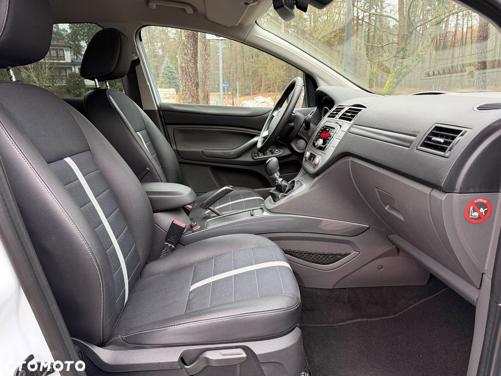 Ford Kuga 2.0 TDCi 2x4 Titanium - 28