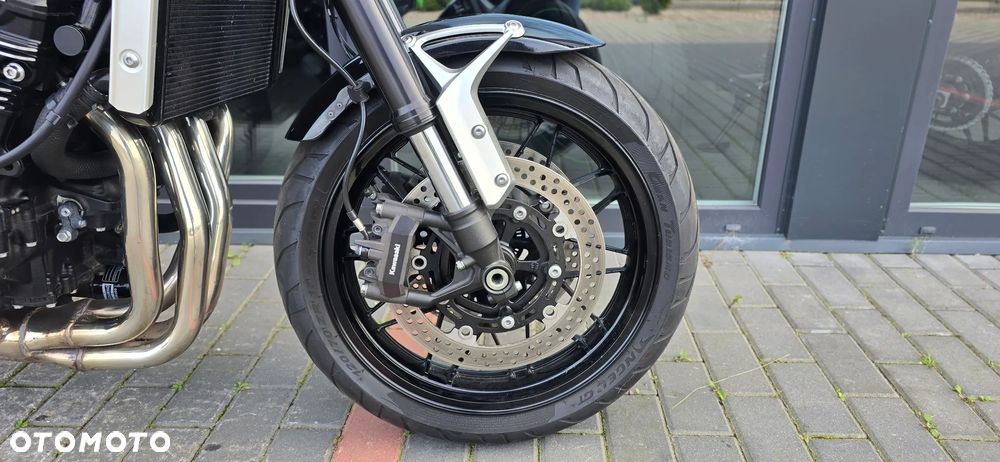 Kawasaki Z 900 RS - 19