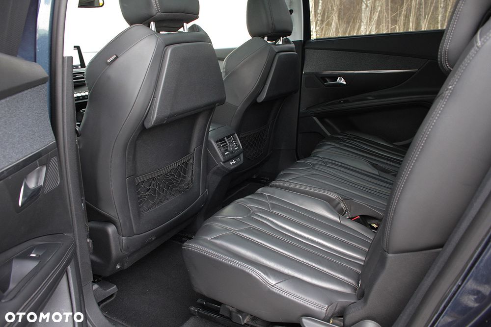 Peugeot 5008 THP 165 EAT6 Allure - 23