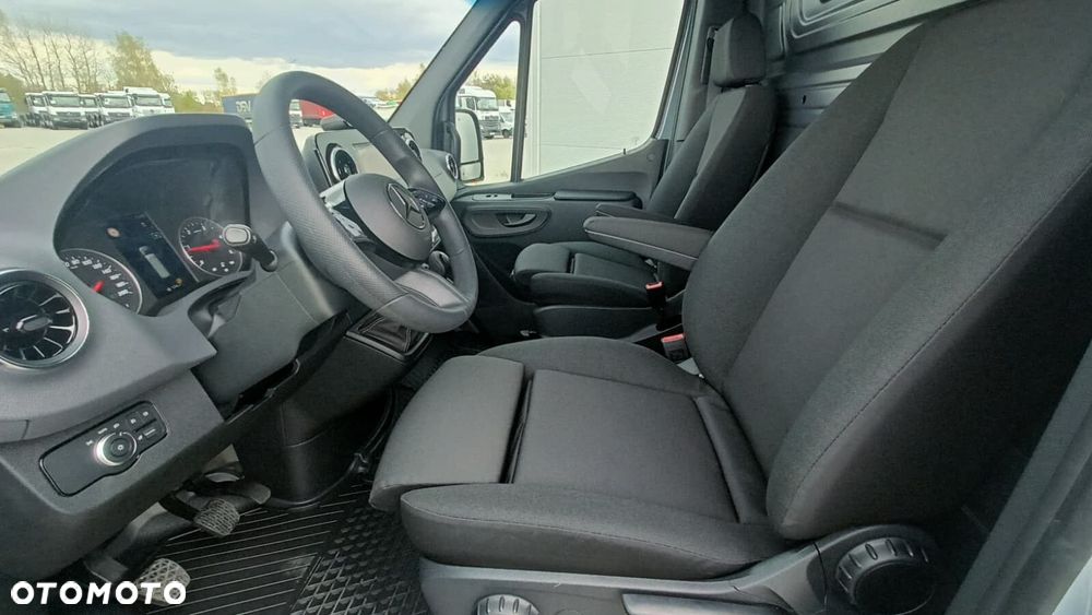 Mercedes-Benz Sprinter 317 CDI fotele 1+1 - 15
