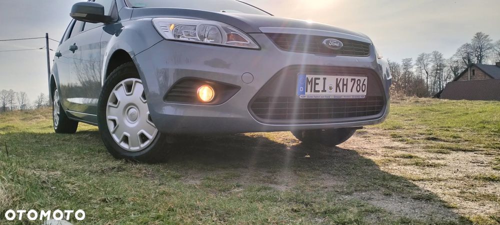 Ford Focus 1.6 16V Trend - 9