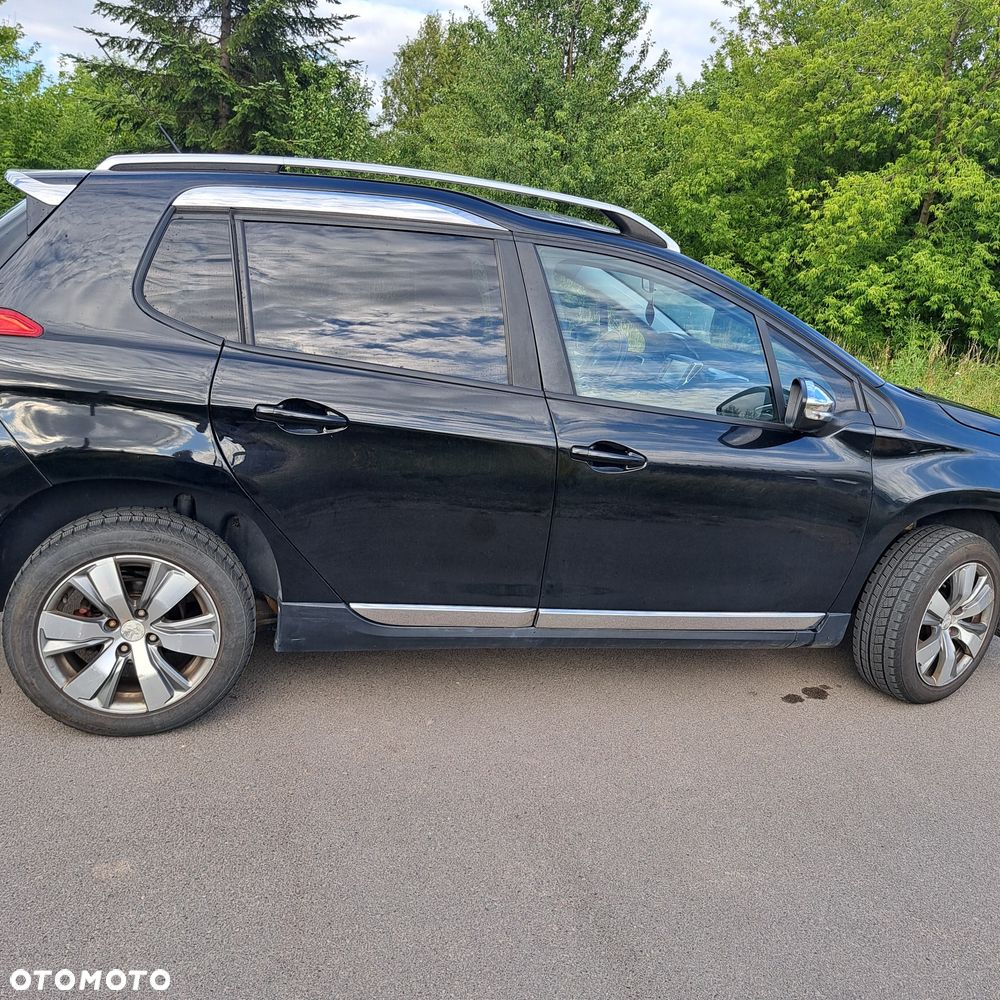 Peugeot 2008 - 6