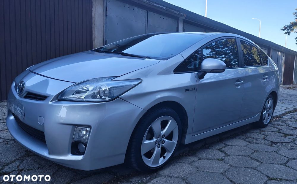 Toyota Prius 1.8 HSD Sol - 7