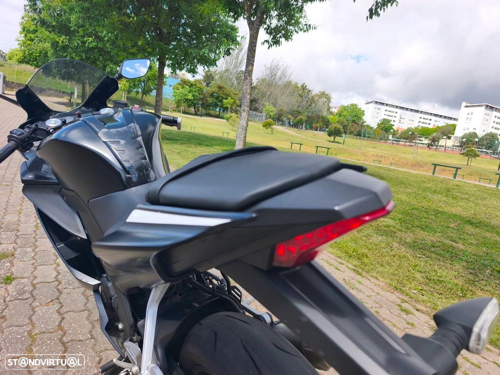 Yamaha R 125 - 8