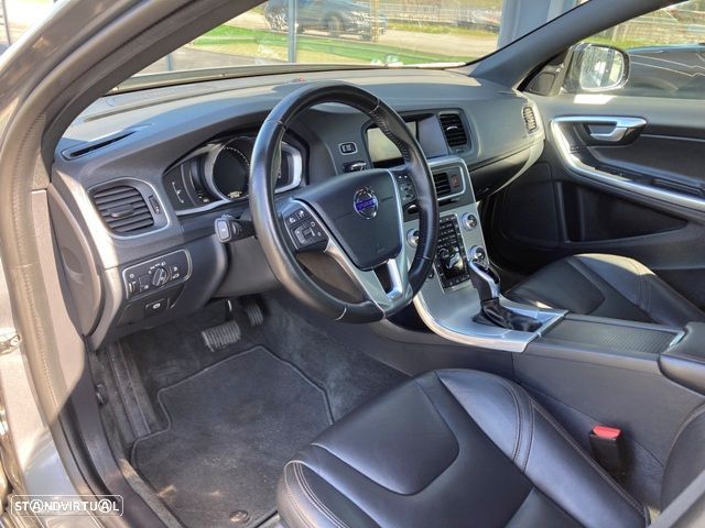 Volvo S60 Cross Country 2.0 D3 Pro Geartronic - 10