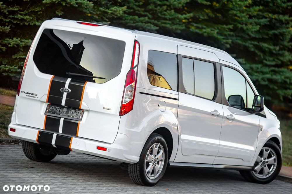 Ford Tourneo Connect - 13