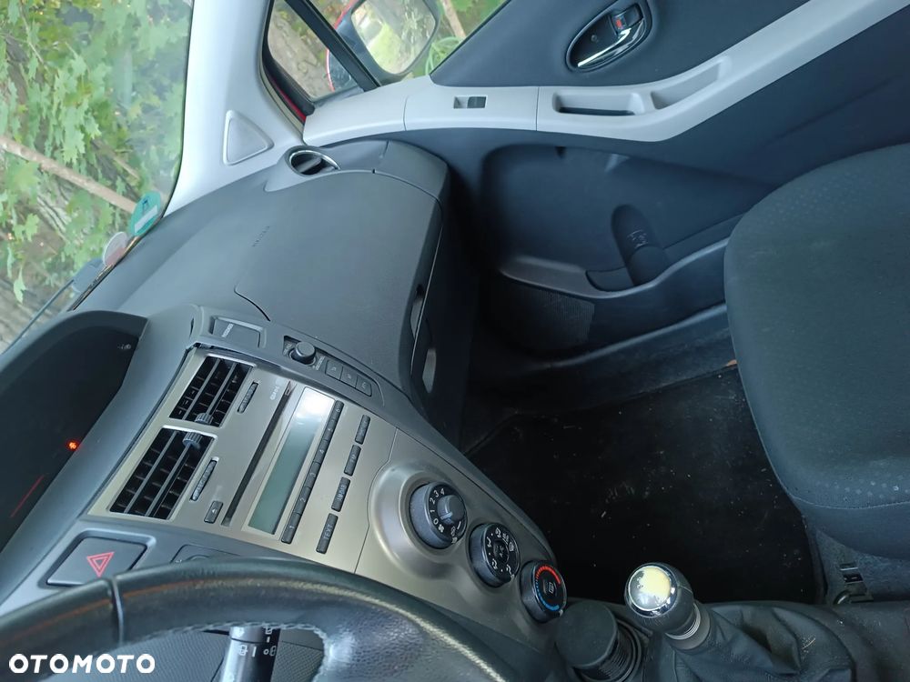 Toyota Yaris 1.0 Active - 3