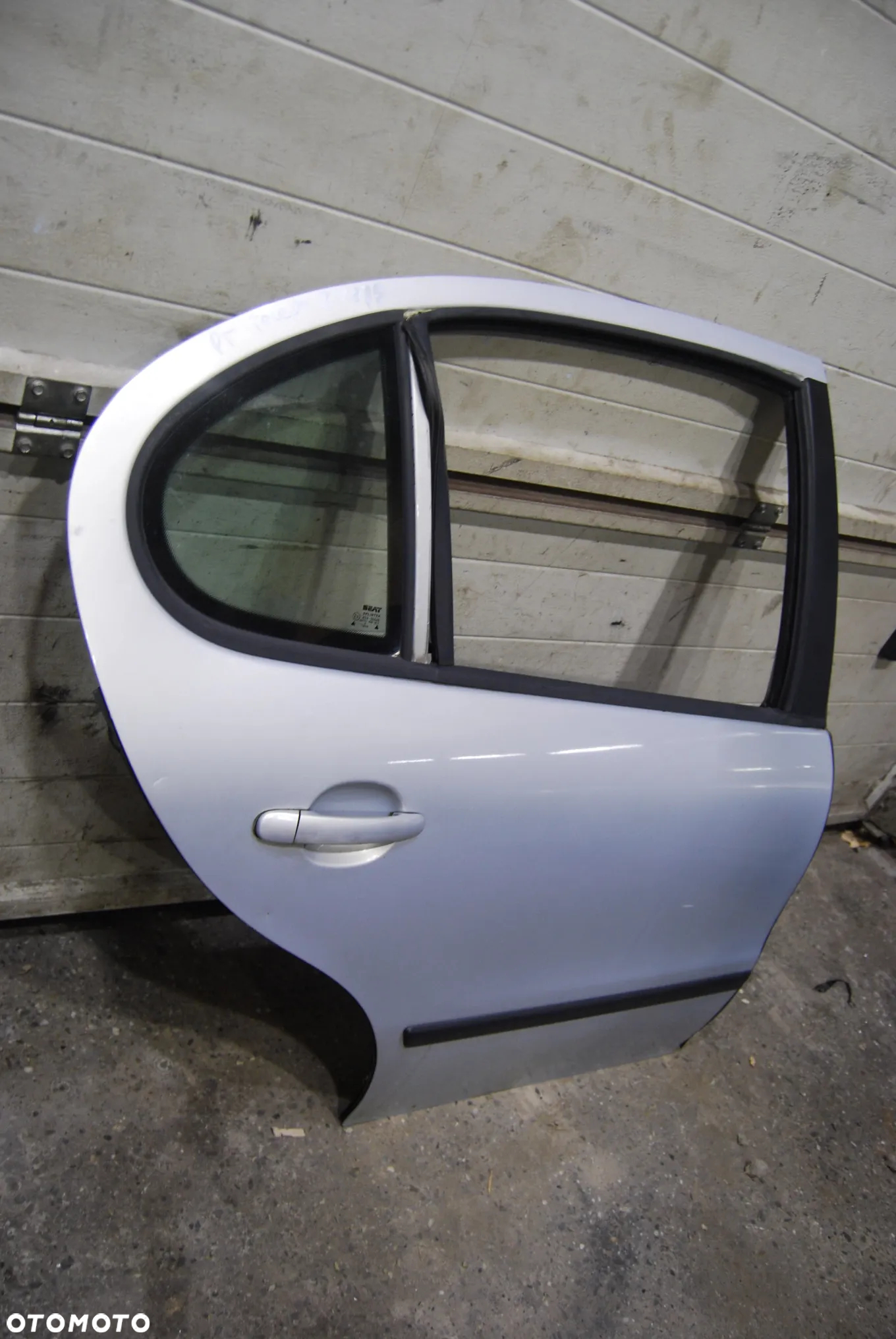 DRZWI PRAWY TYŁ TYLNE PRAWE SEAT TOLEDO II LB7Z - 3