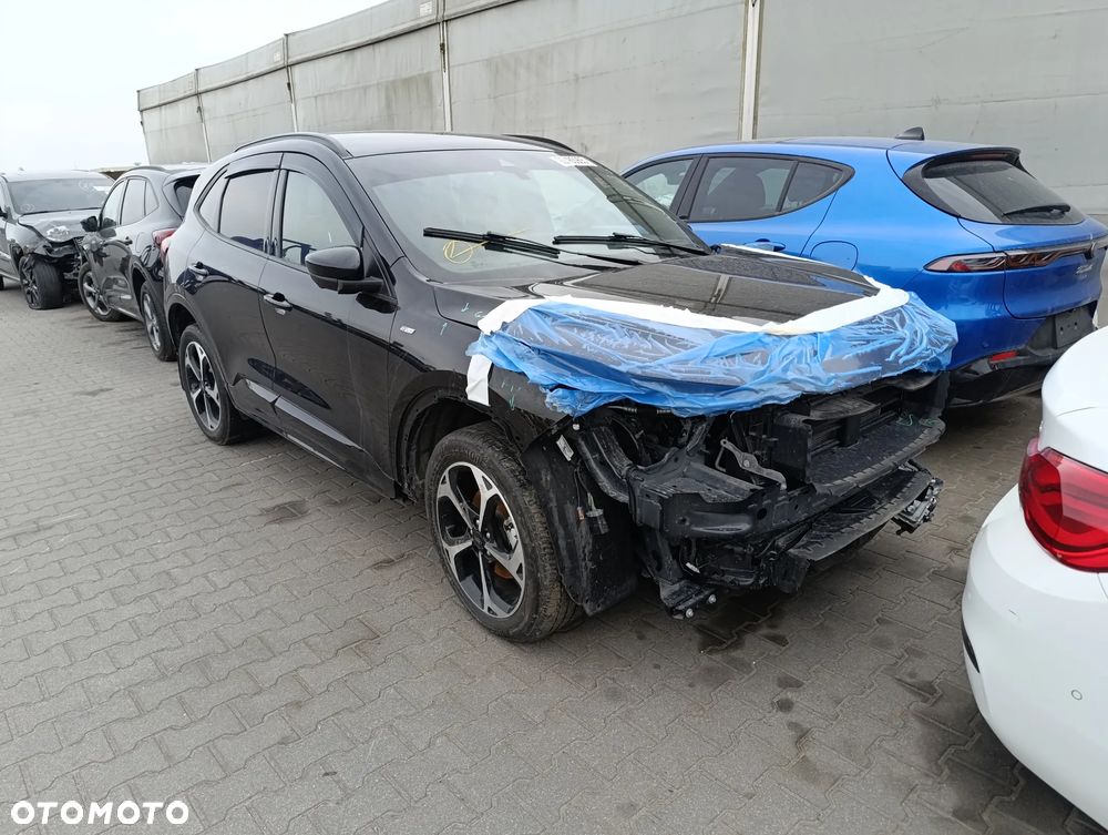 Ford Kuga 2.0 EcoBoost 4x4 Titanium - 1