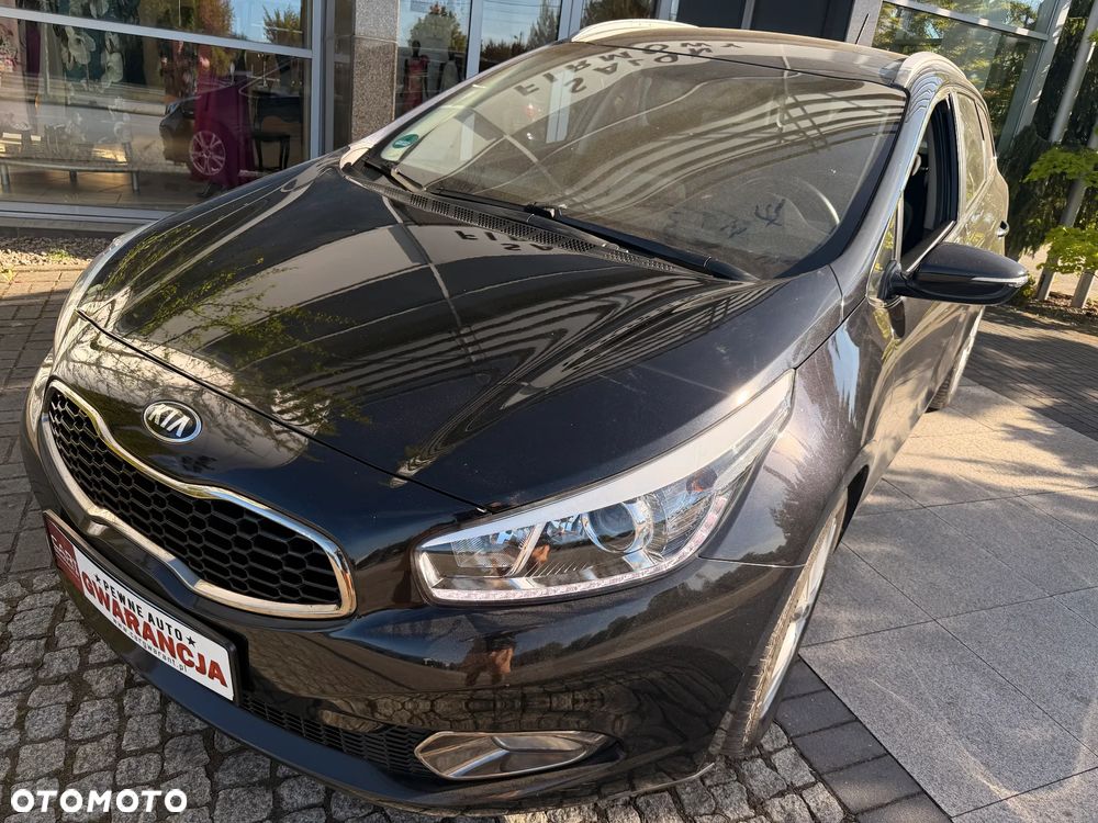 Kia Ceed 1.6 GDI ISG Spirit - 23