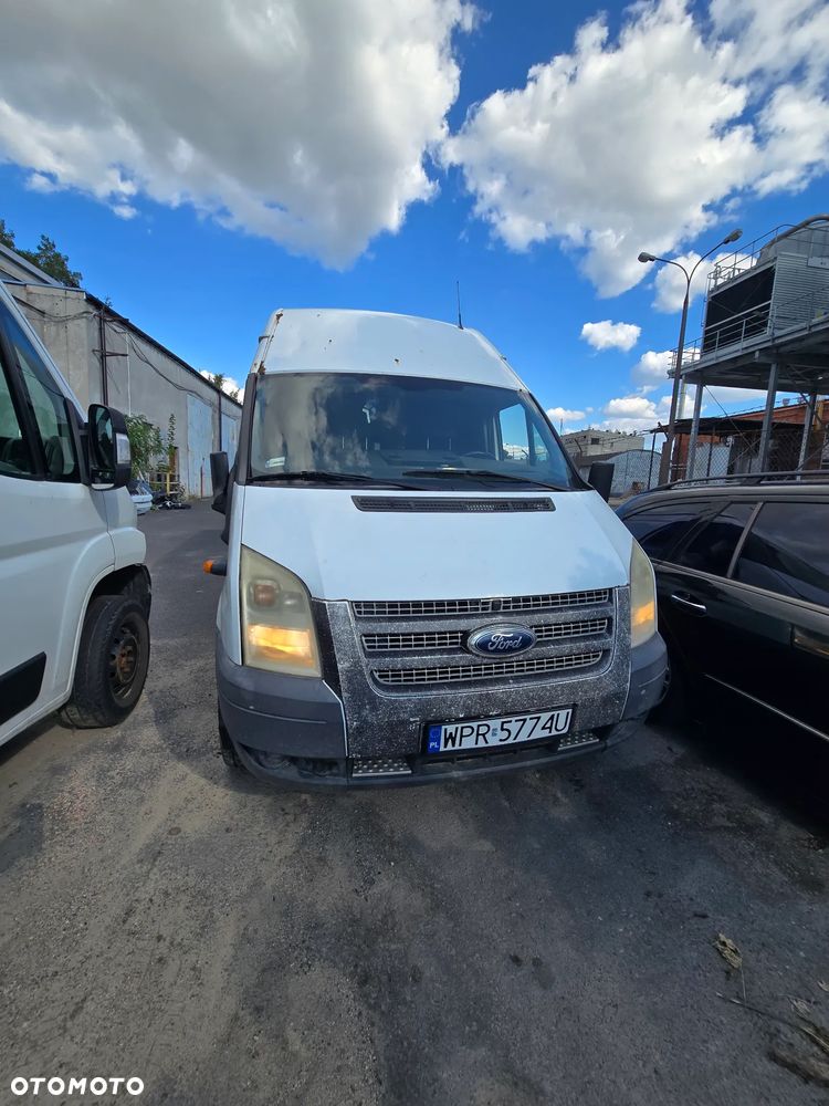 Ford Transit - 1