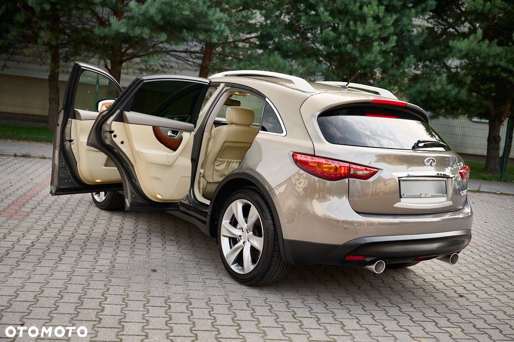 Infiniti QX70 3.0d S - 18