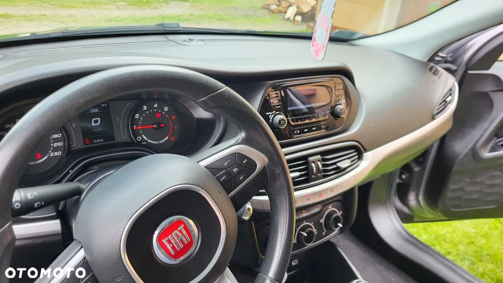 Fiat Tipo 1.4 T-Jet 16v Easy - 11