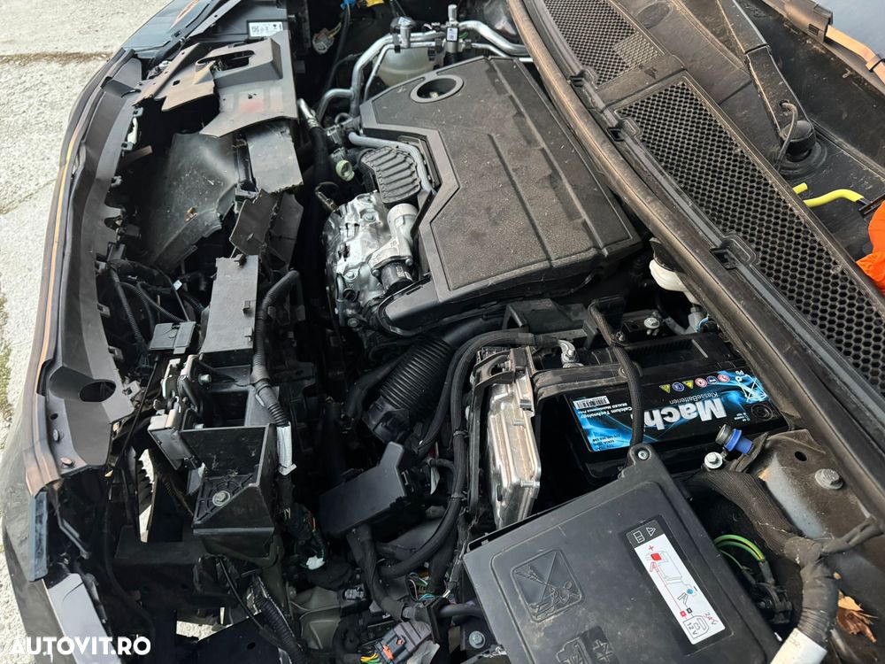 Peugeot 3008 1.2 MHEV 136 e-DCS6 GT - 16
