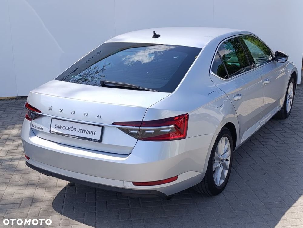 Skoda Superb 1.5 TSI Ambition DSG - 6