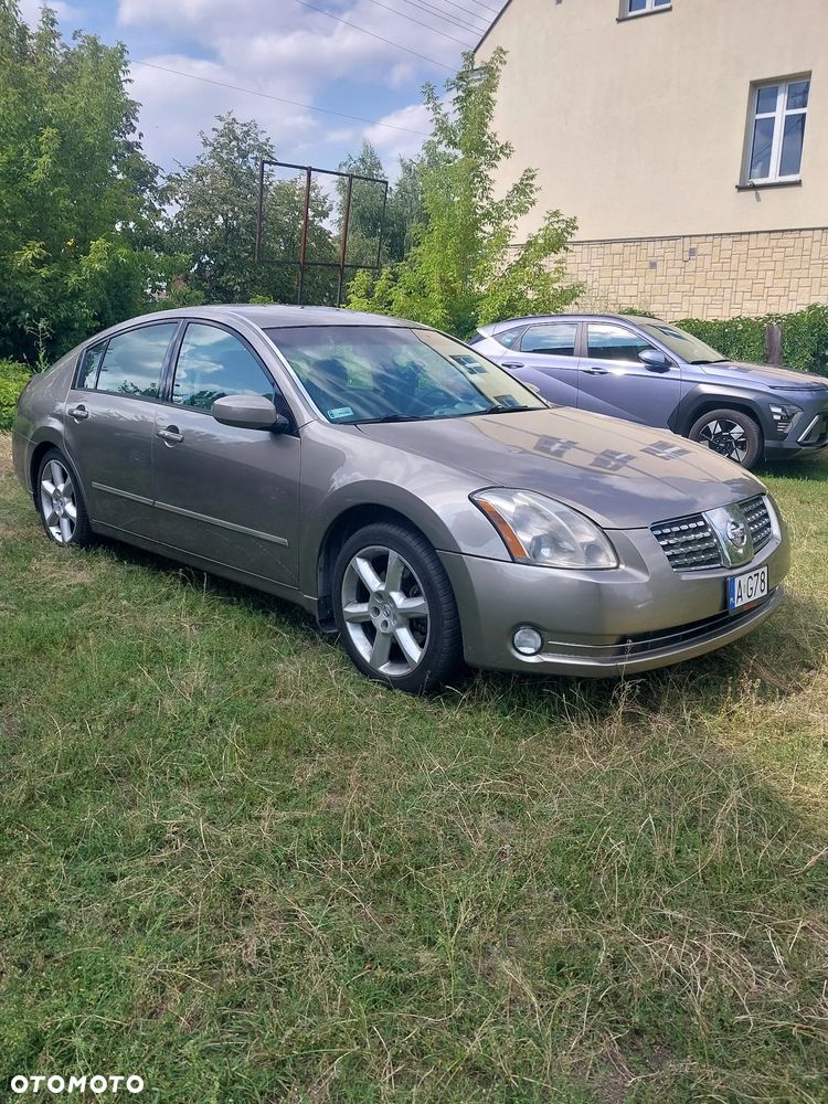 Nissan Maxima 3.5 SE - 2