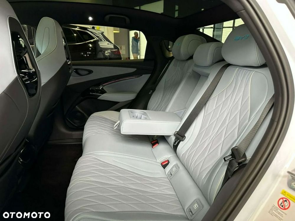 BYD Seal - 12