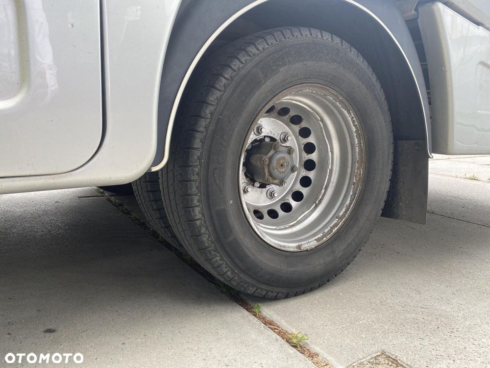 Mercedes-Benz Sprinter - 14