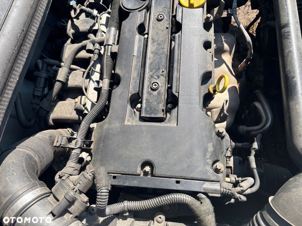 OPEL ASTRA IV J CORSA D ORAZ E MERIVA B SILNIK KOMPLETNY 1.2 16V KOD A12XER - 2