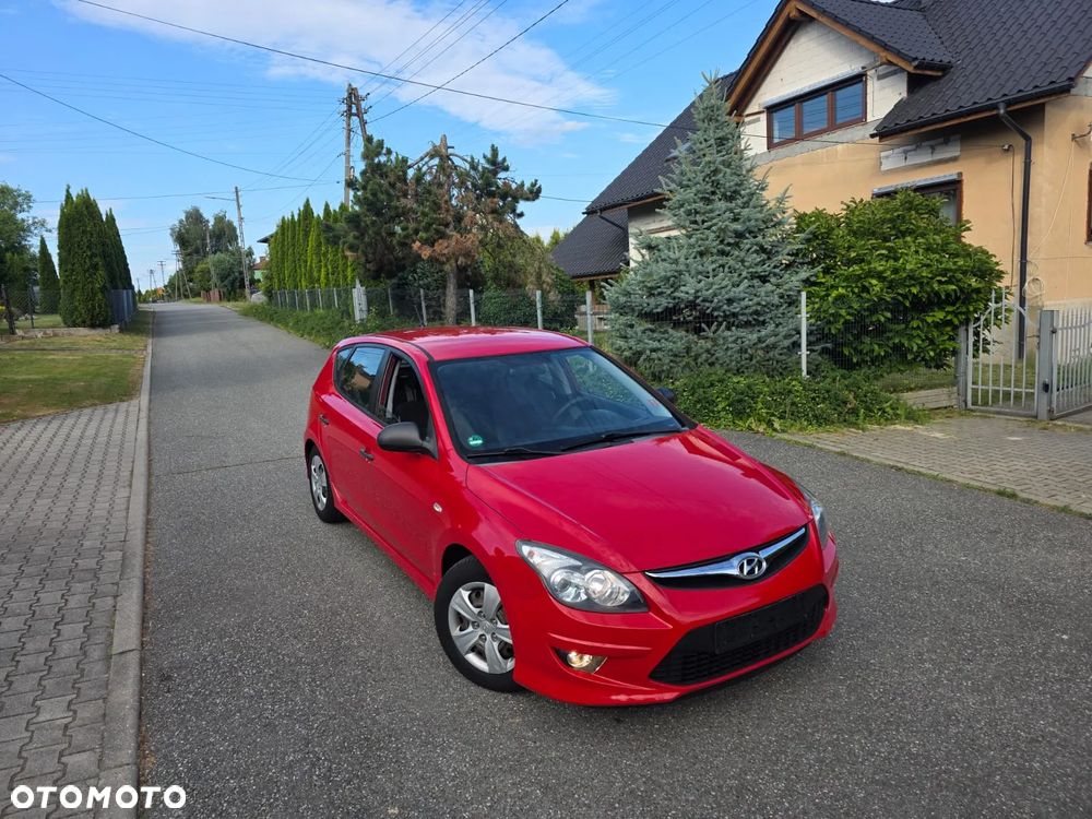 Hyundai i30 1.4 Base + - 38