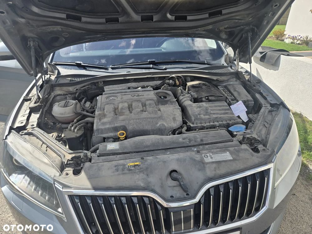 Skoda Superb 2.0 TDI Ambition DSG - 7