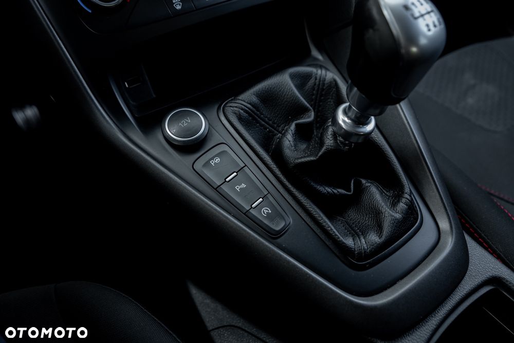 Ford Focus 1.0 EcoBoost Start-Stopp-System ST-Line - 35