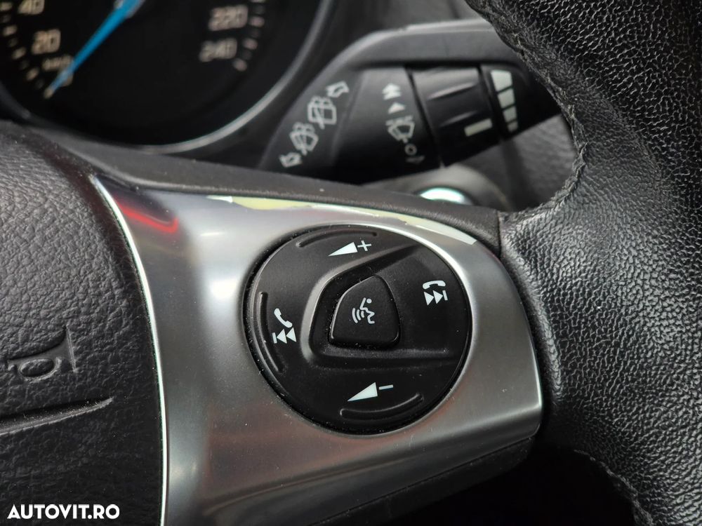 Ford Focus 1.6 TDCI ECOnetic 88g Start-Stopp-System Titanium - 24