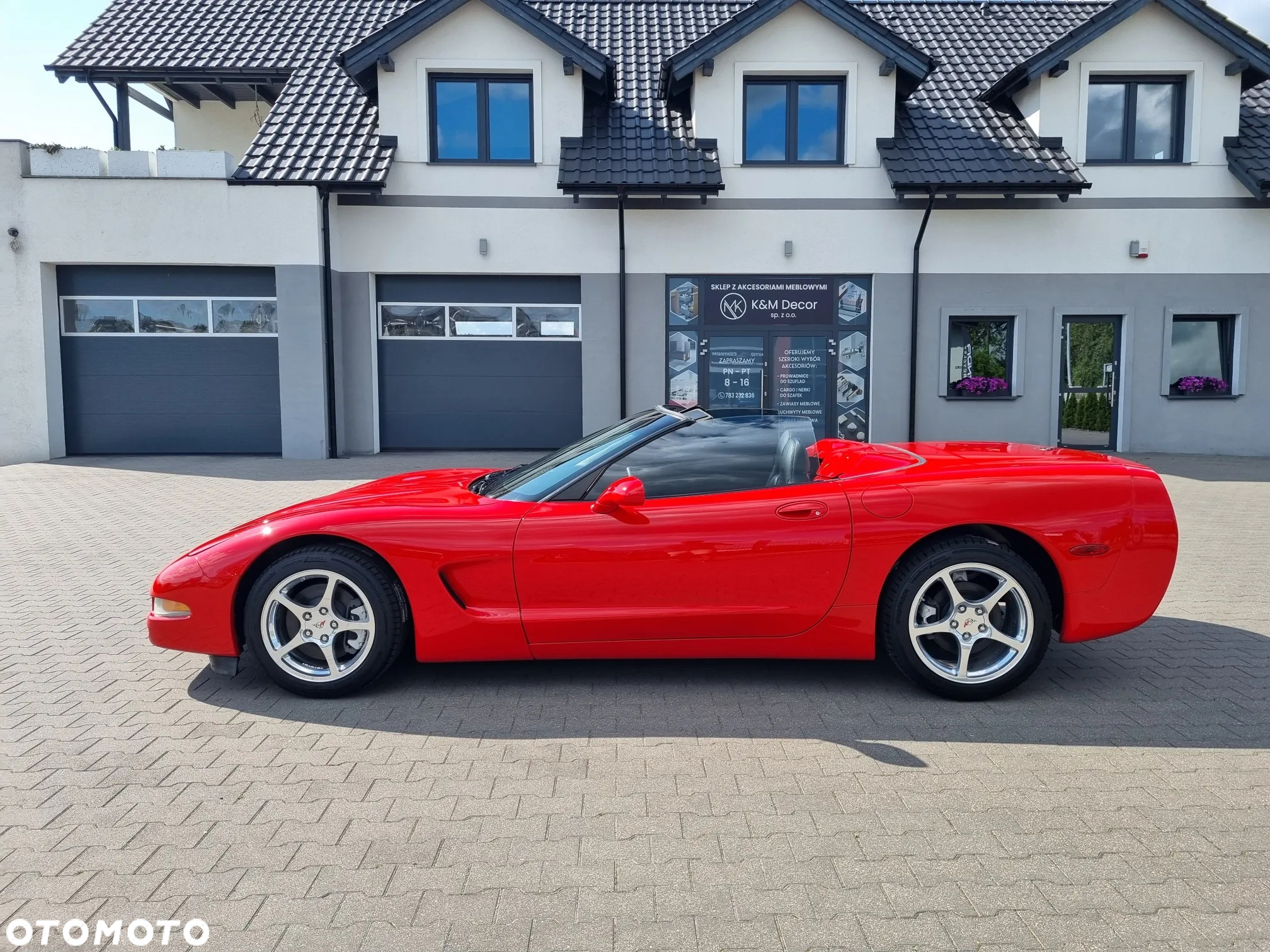 Chevrolet Corvette - 10