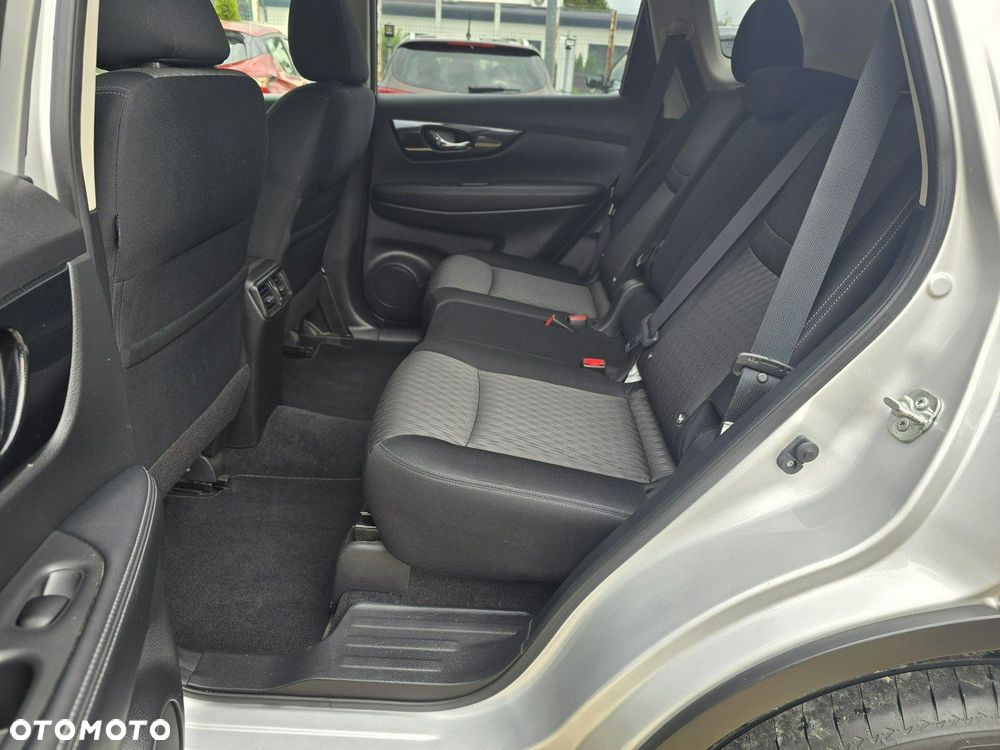Nissan X-Trail 1.7 dCi Acenta 2WD Xtronic - 12