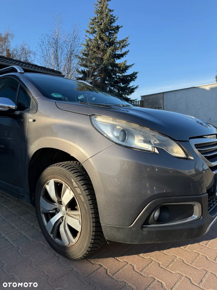 Peugeot 2008 1.2 Pure Tech Style - 9