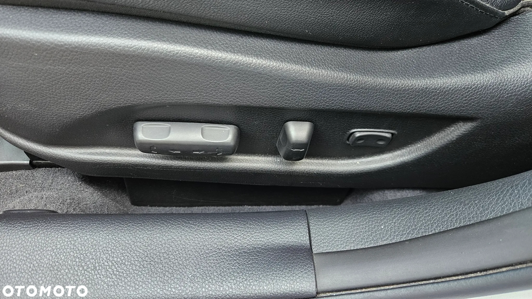 Hyundai i40 Kombi 2.0 Automatik Premium - 18
